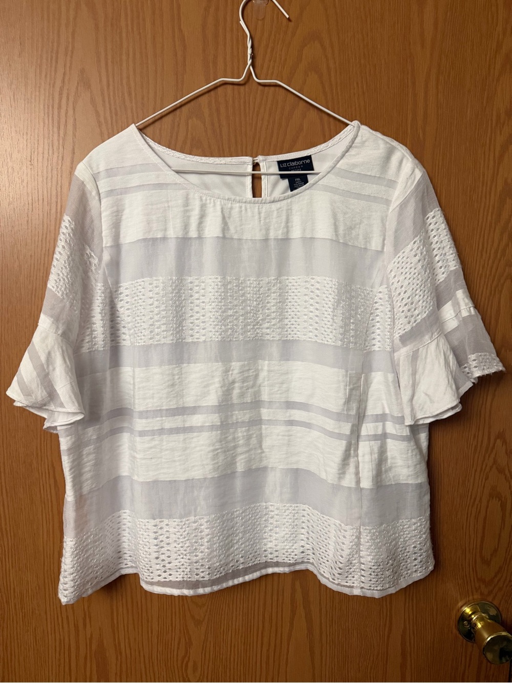 Liz Claiborne White Textured Stripe Flutter-Sleeve Blouse
